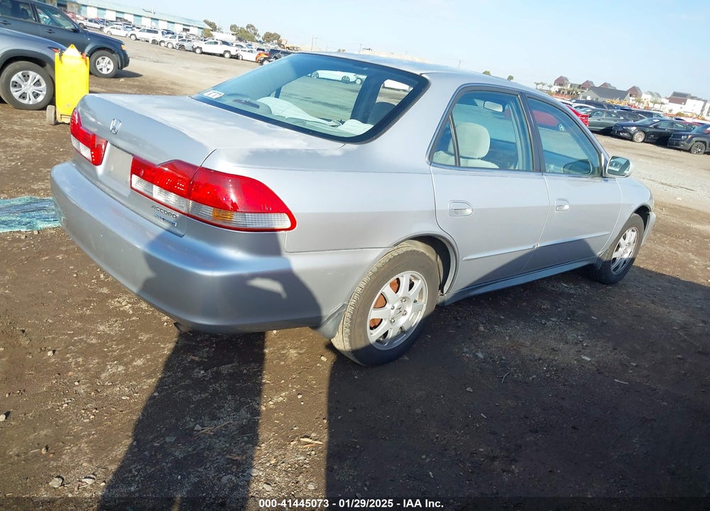 2002 HONDA ACCORD 2.3 EX/2.3 SE VIN: 1HGCG66822A120468