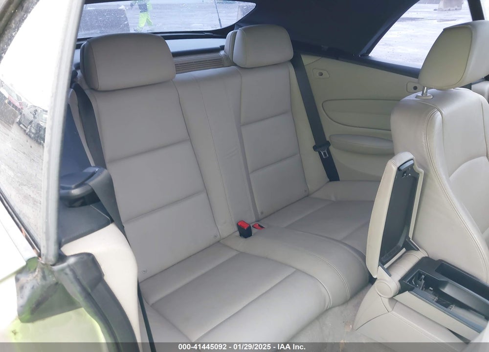 2009 BMW 128I VIN: WBAUL73529VJ74917