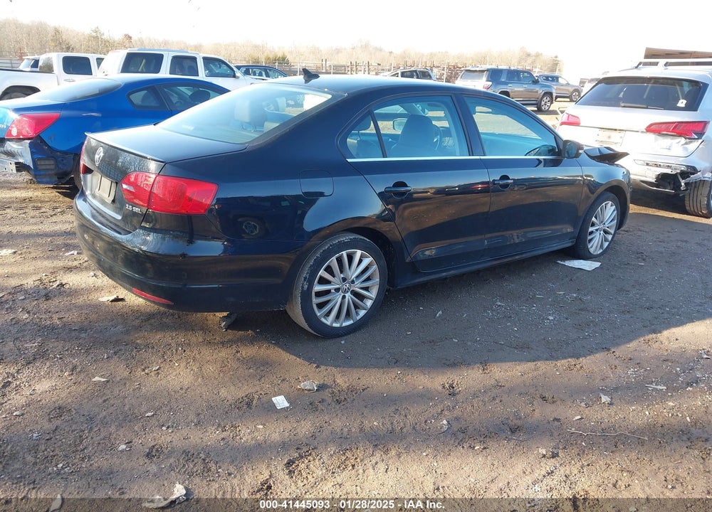 2013 VOLKSWAGEN JETTA 2.5L SEL VIN: 3VWLP7AJXDM237006