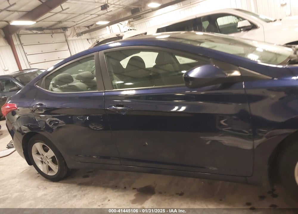 2013 HYUNDAI ELANTRA VIN: 5NPDH4AE1DH212197