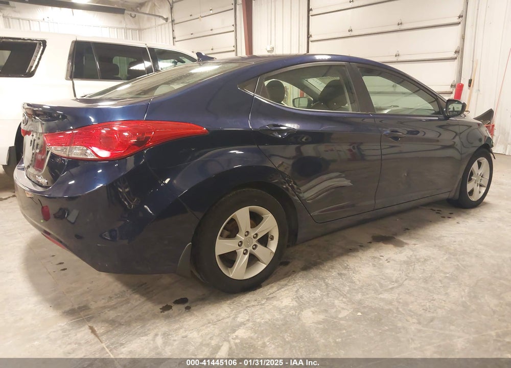 2013 HYUNDAI ELANTRA VIN: 5NPDH4AE1DH212197
