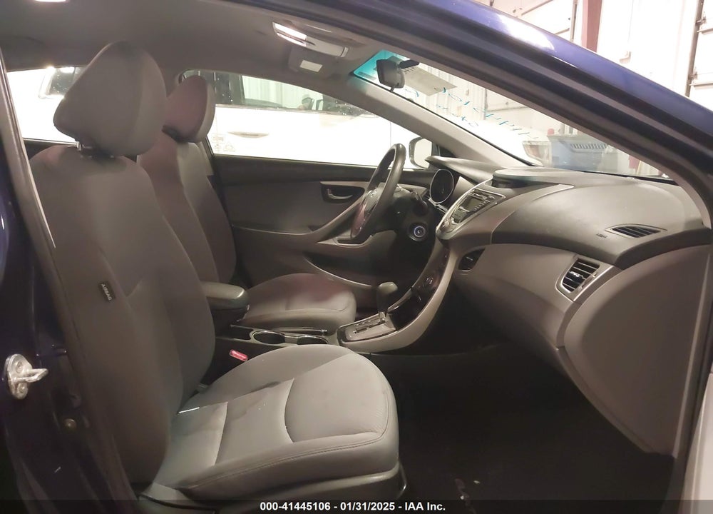 2013 HYUNDAI ELANTRA VIN: 5NPDH4AE1DH212197