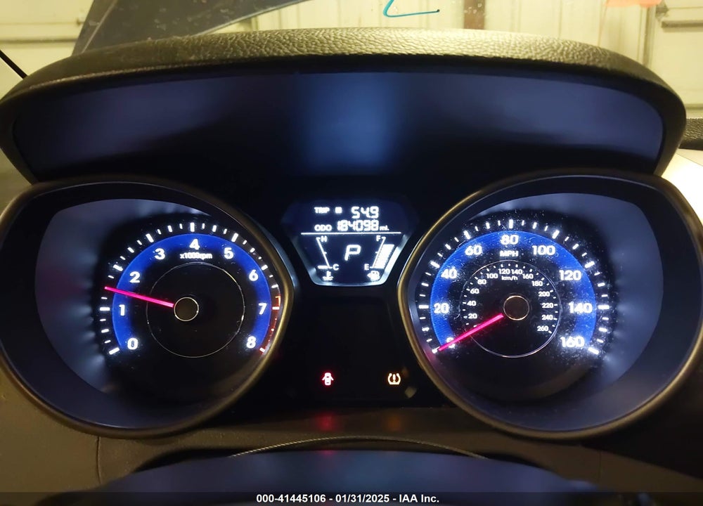 2013 HYUNDAI ELANTRA VIN: 5NPDH4AE1DH212197