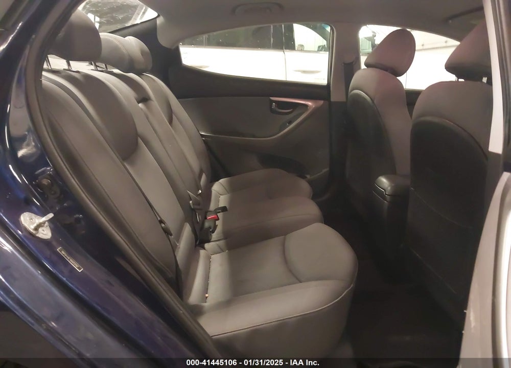 2013 HYUNDAI ELANTRA VIN: 5NPDH4AE1DH212197