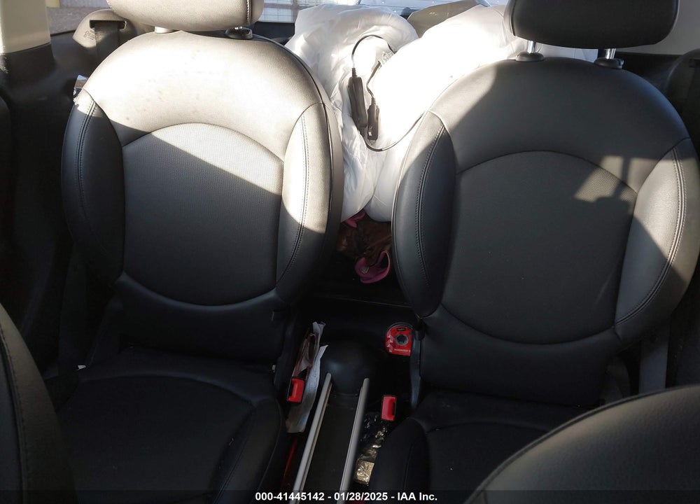 2012 MINI COOPER VIN: WMWZB3C55CWM03612