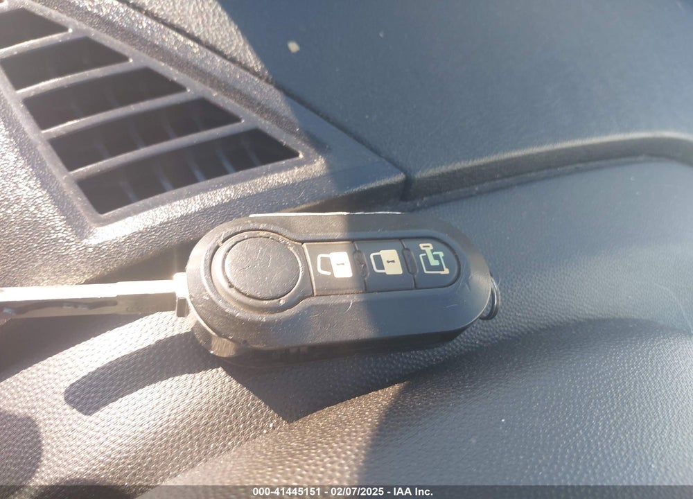 2020 RAM PROMASTER 1500 LOW ROOF 136 WB VIN: 3C6TRVAG3LE138212