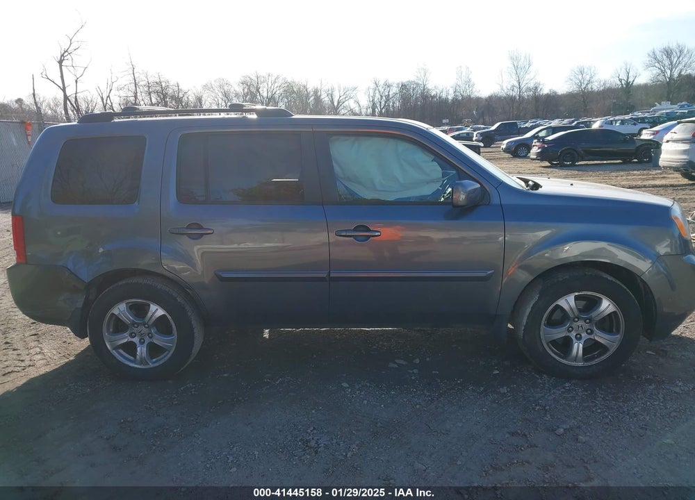 2013 HONDA PILOT EX-L VIN: 5FNYF4H51DB055539