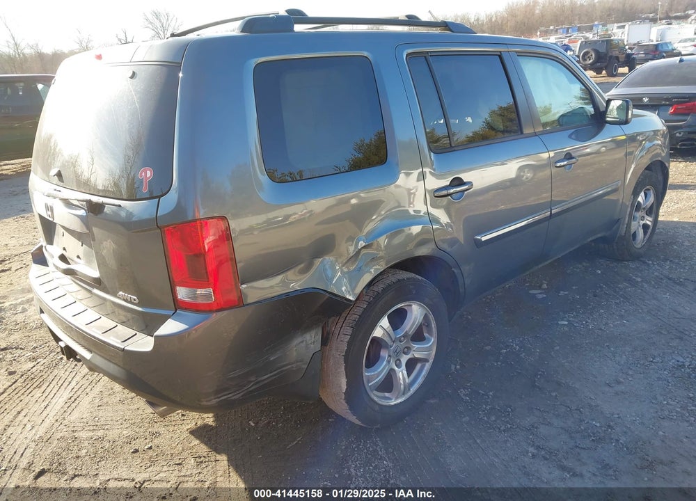 2013 HONDA PILOT EX-L VIN: 5FNYF4H51DB055539