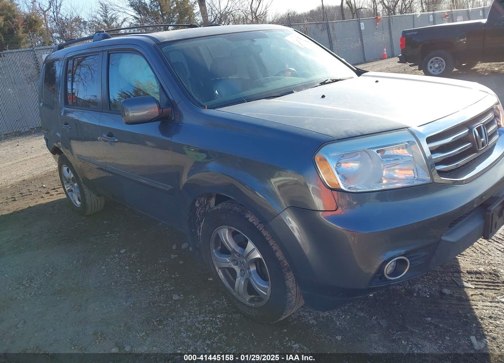 2013 HONDA PILOT EX-L VIN: 5FNYF4H51DB055539