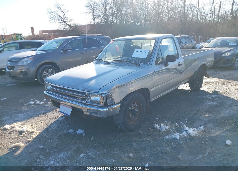 1989 TOYOTA PICKUP 1/2 TON LNG WHEELBASE DLX VIN: JT4VN82D2K0002549