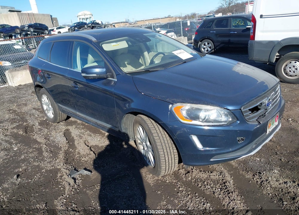 2015 VOLVO XC60 T5 PLATINUM VIN: YV440MDM3F2743199