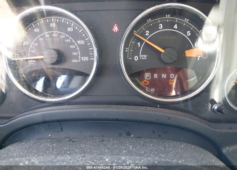 2014 JEEP COMPASS LATITUDE VIN: 1C4NJDEB0ED659524