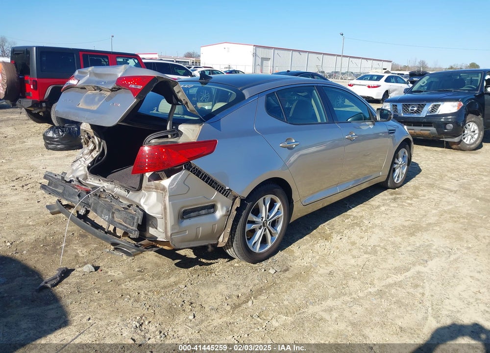 2011 KIA OPTIMA EX VIN: KNAGN4A78B5086387
