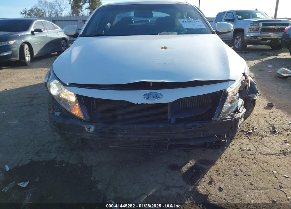 2011 KIA OPTIMA VIN: KNAGR4A69B5155521