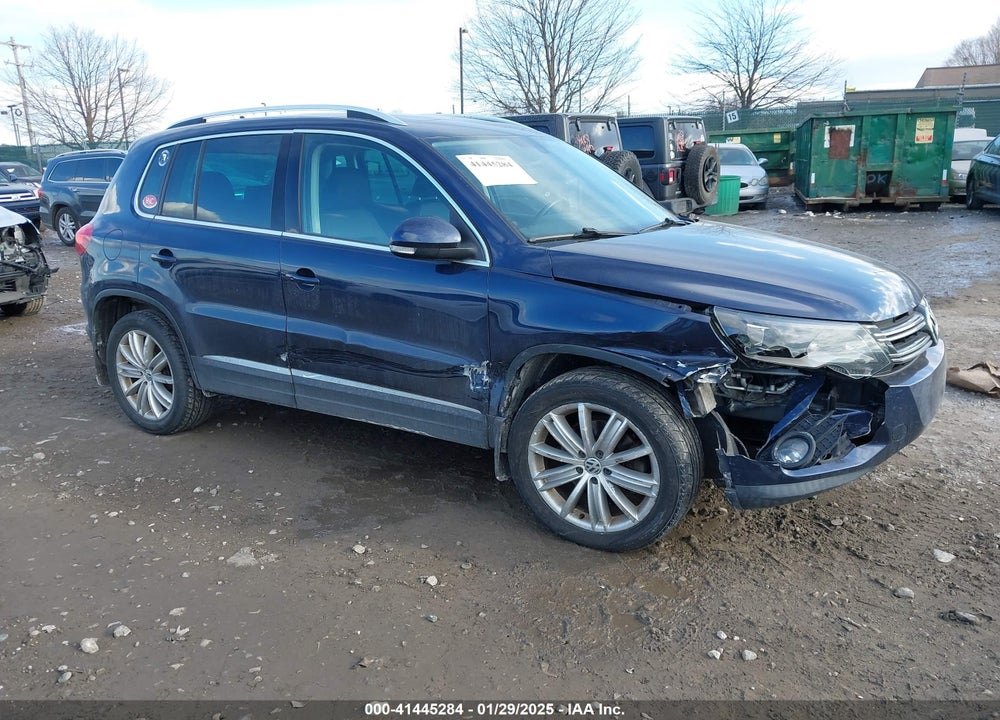 2016 VOLKSWAGEN TIGUAN SE VIN: WVGBV7AX5GW526285