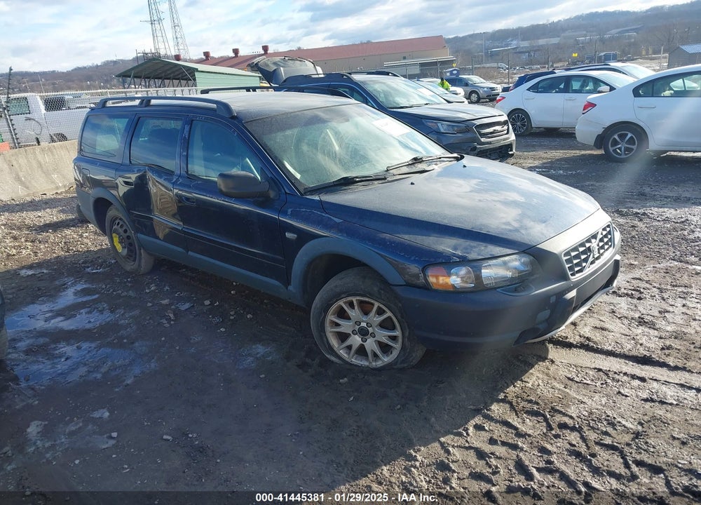 2004 VOLVO XC70 2.5T VIN: YV1SZ59H041138927