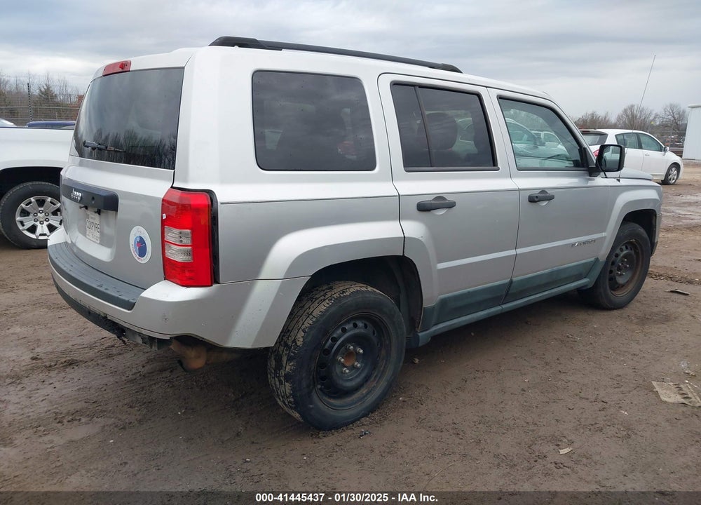 2011 JEEP PATRIOT VIN: 1J4NT1GA7BD285657