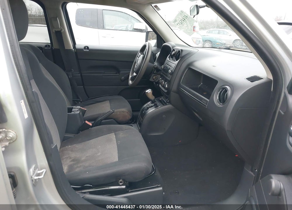 2011 JEEP PATRIOT VIN: 1J4NT1GA7BD285657