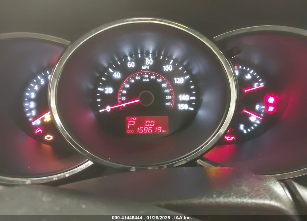 2011 KIA SORENTO LX VIN: 5XYKT3A14BG007166