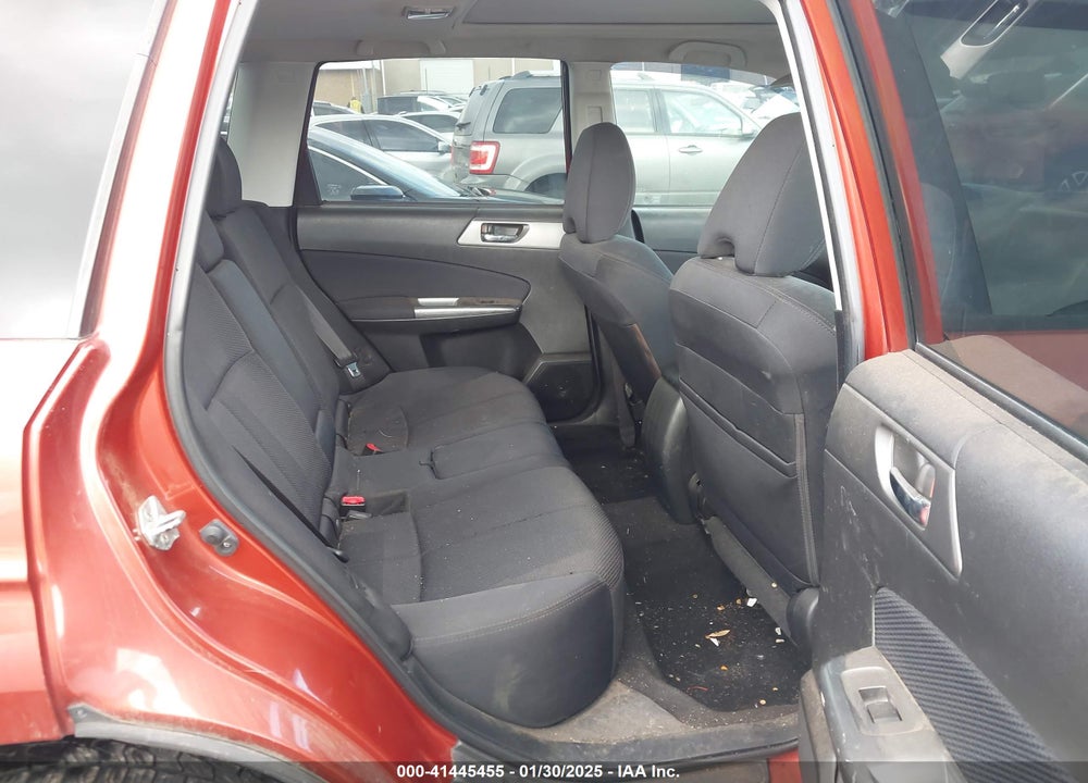 2011 SUBARU FORESTER 2.5X PREMIUM VIN: JF2SHBCC5BG701115