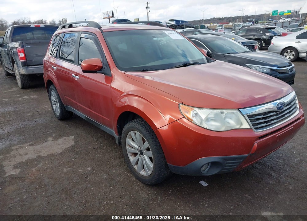 2011 SUBARU FORESTER 2.5X PREMIUM VIN: JF2SHBCC5BG701115