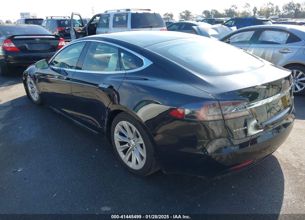 2017 TESLA MODEL S VIN: 5YJSA1E29HF230705