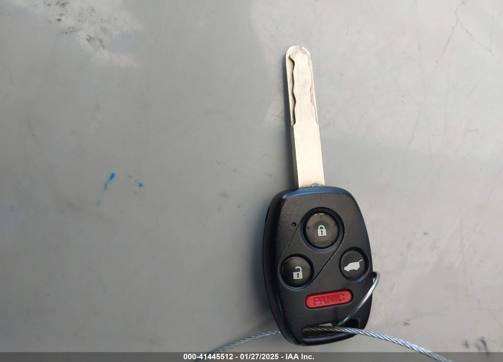 2011 HONDA PILOT TOURING VIN: 5FNYF4H90BB006297