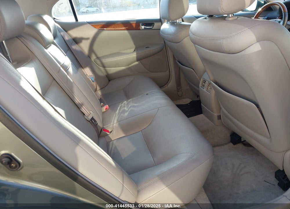 2005 LEXUS ES 330 VIN: JTHBA30G555098522