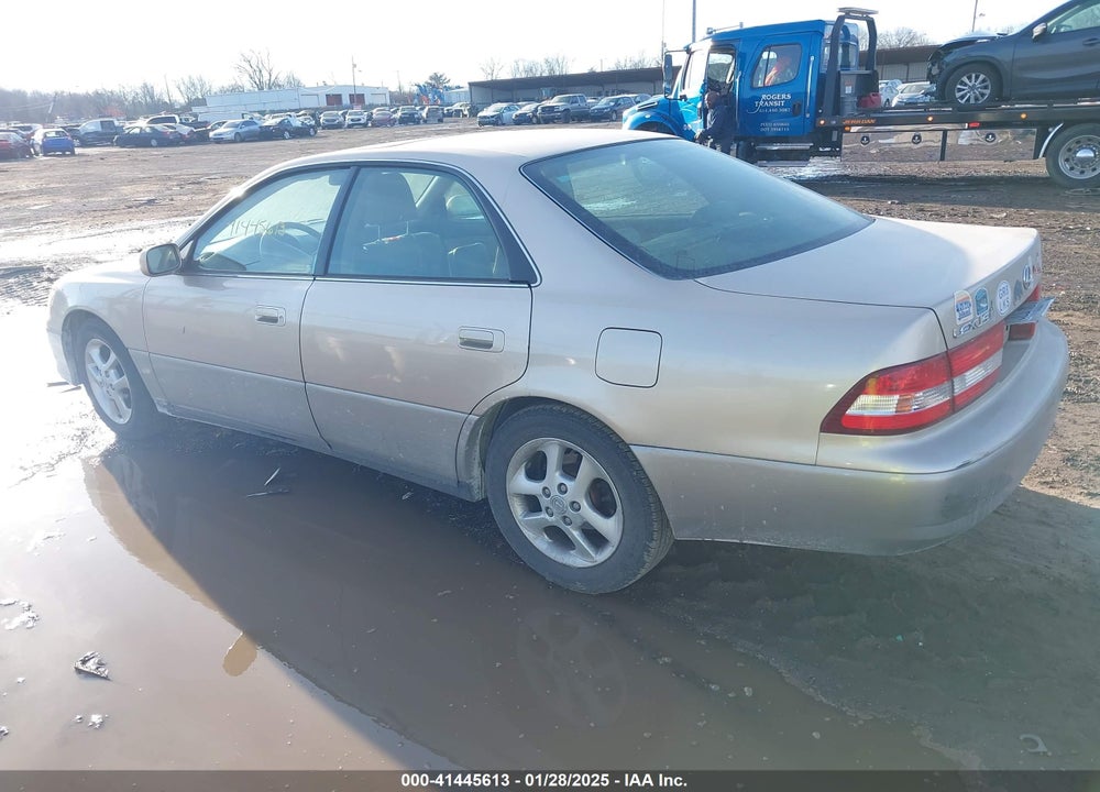 2001 LEXUS ES 300 VIN: JT8BF28G715110860