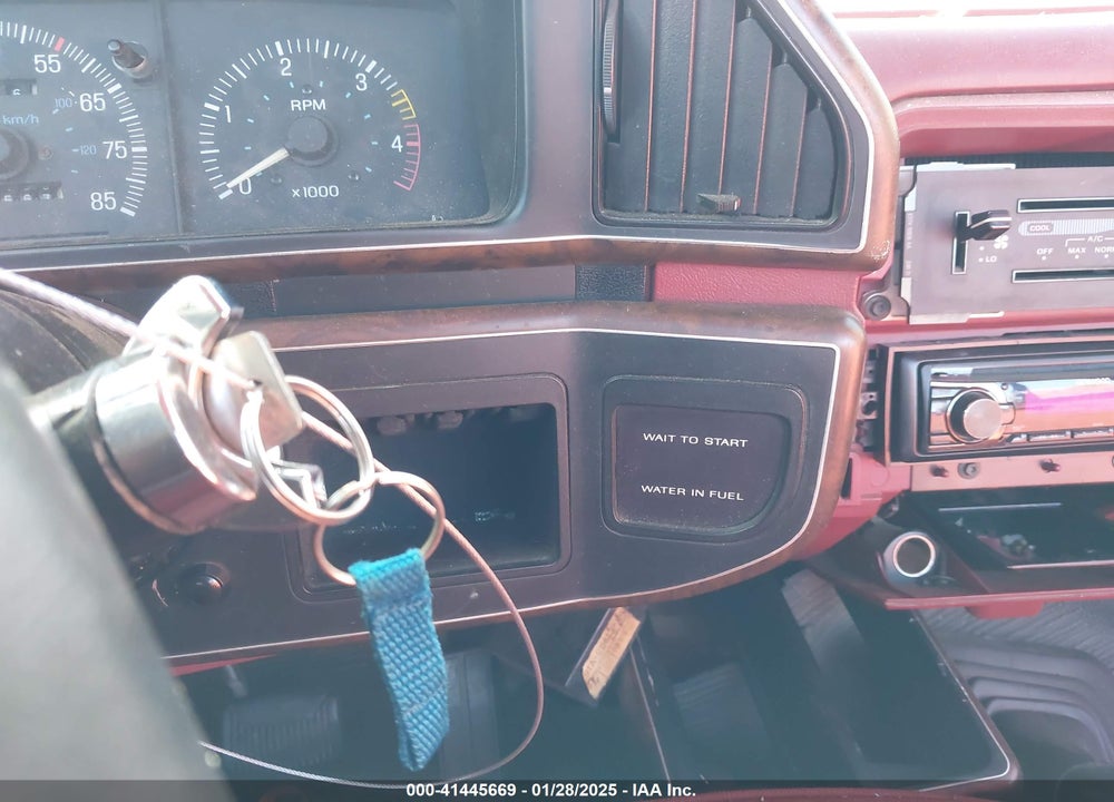 1989 FORD F250 VIN: 1FTHF26M7KNB01758