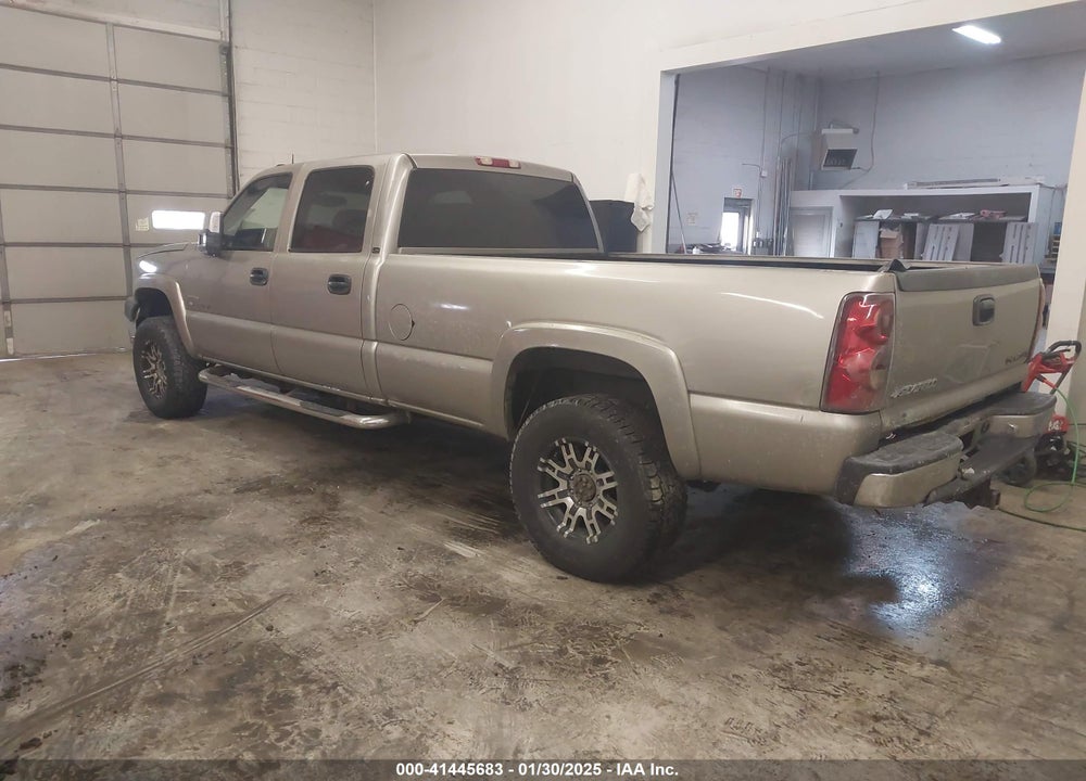 2003 CHEVROLET SILVERADO 2500HD LS VIN: 1GCHK23193F121110