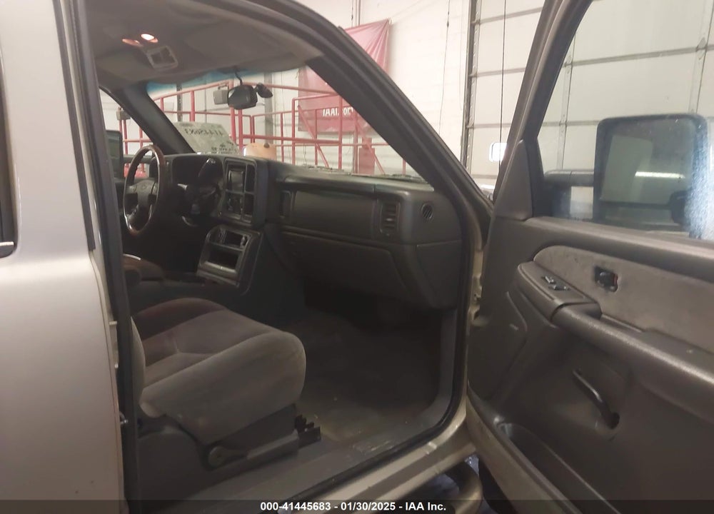 2003 CHEVROLET SILVERADO 2500HD LS VIN: 1GCHK23193F121110