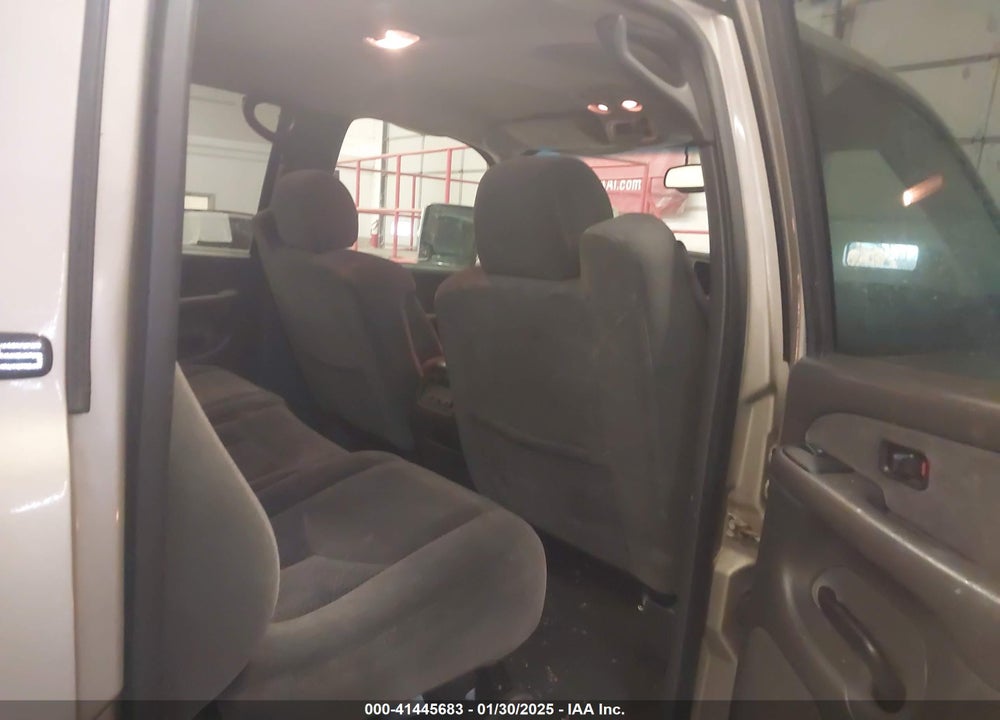 2003 CHEVROLET SILVERADO 2500HD LS VIN: 1GCHK23193F121110