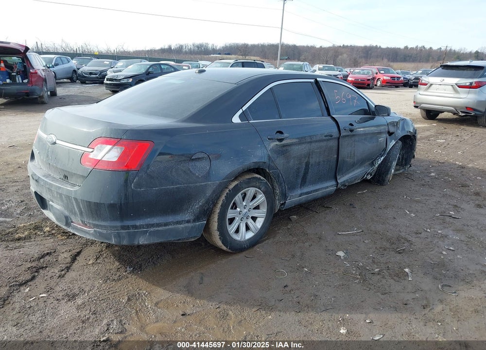 2010 FORD TAURUS SE VIN: 1FAHP2DW0AG133588