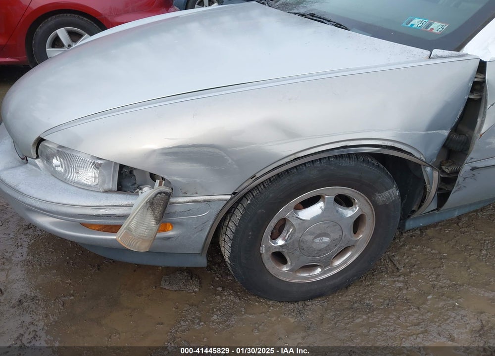 1997 BUICK RIVIERA VIN: 1G4GD2217V4707502