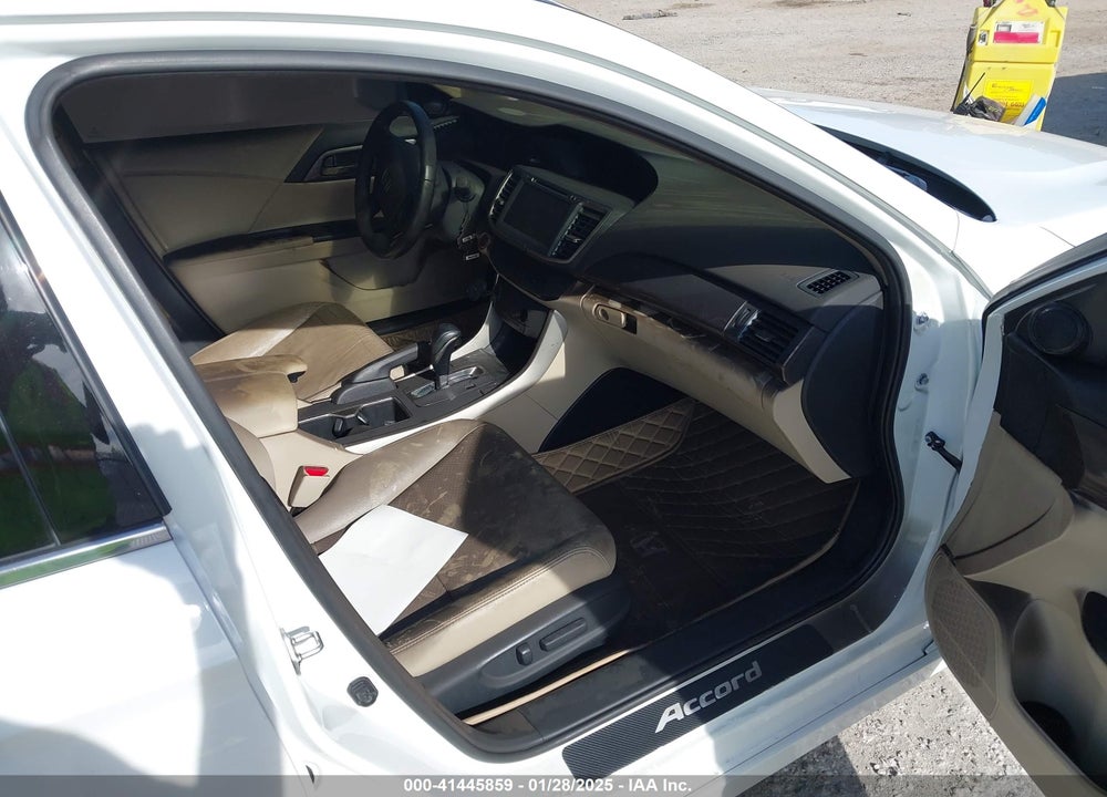2017 HONDA ACCORD TOURING V6 VIN: 1HGCR3F94HA040812