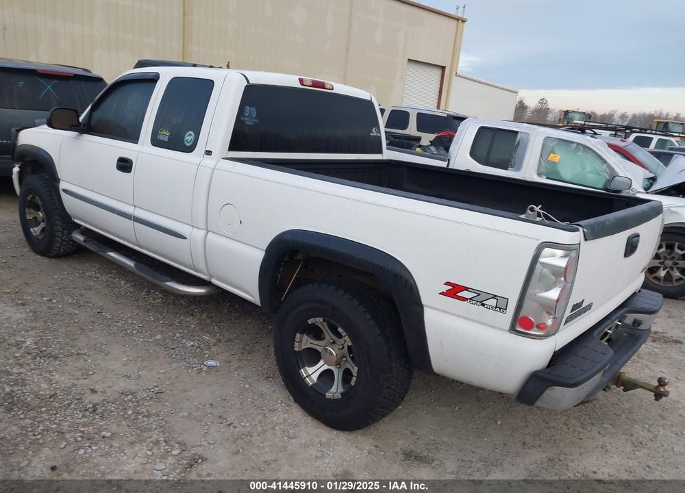 2004 GMC SIERRA 1500 SLE VIN: 1GTEK19T44E398888