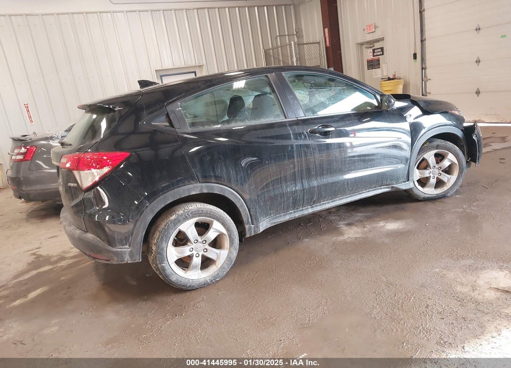 2019 HONDA HR-V LX VIN: 3CZRU6H38KG726386