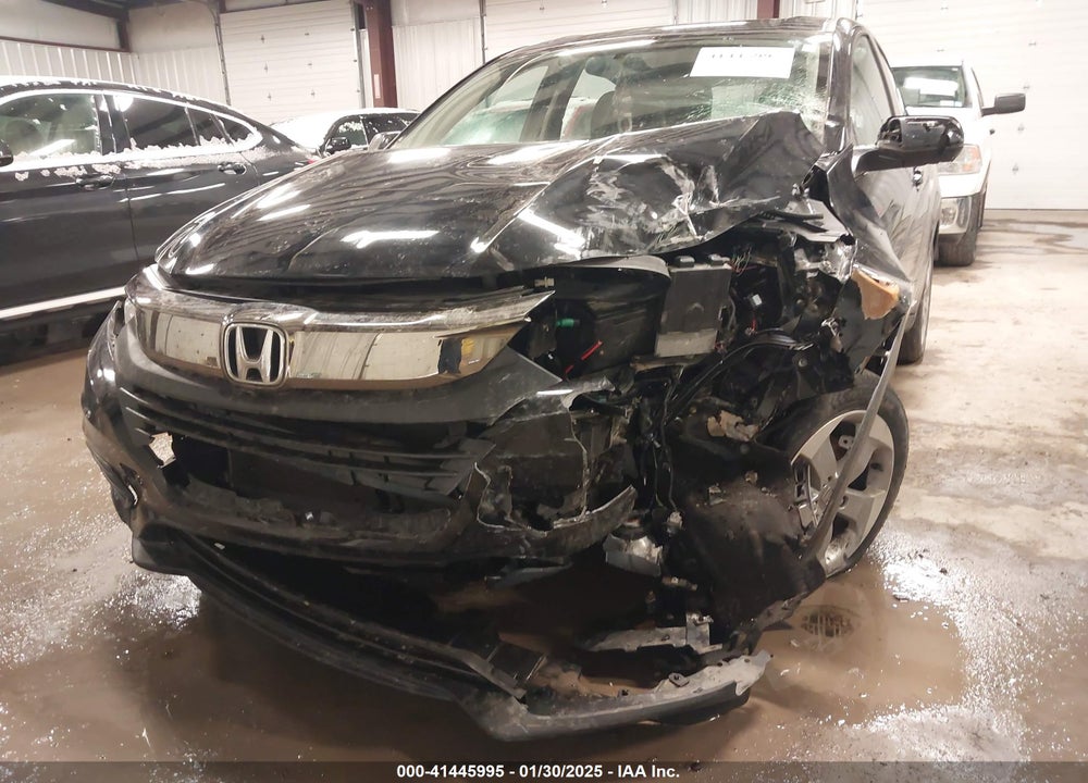 2019 HONDA HR-V LX VIN: 3CZRU6H38KG726386