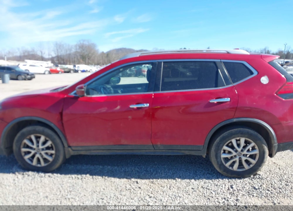 2017 NISSAN ROGUE SV VIN: JN8AT2MV0HW282389