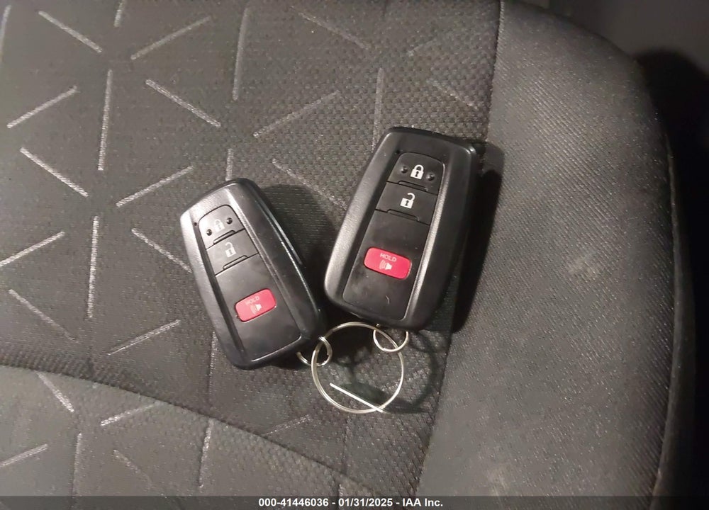 2022 TOYOTA RAV4 XLE VIN: 2T3P1RFV6NC322178