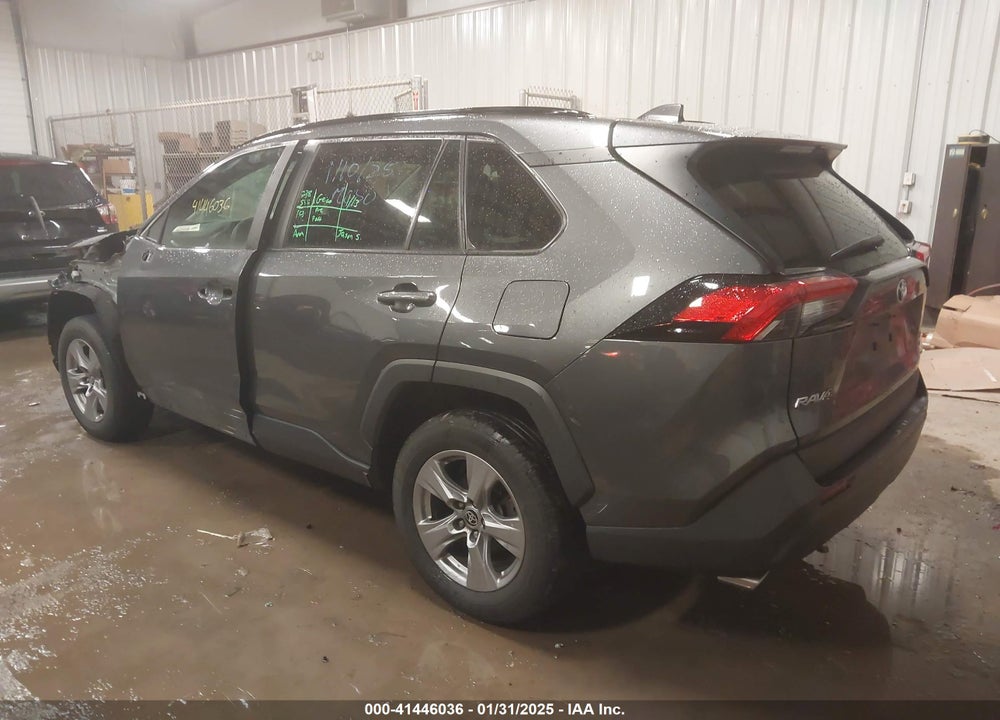 2022 TOYOTA RAV4 XLE VIN: 2T3P1RFV6NC322178