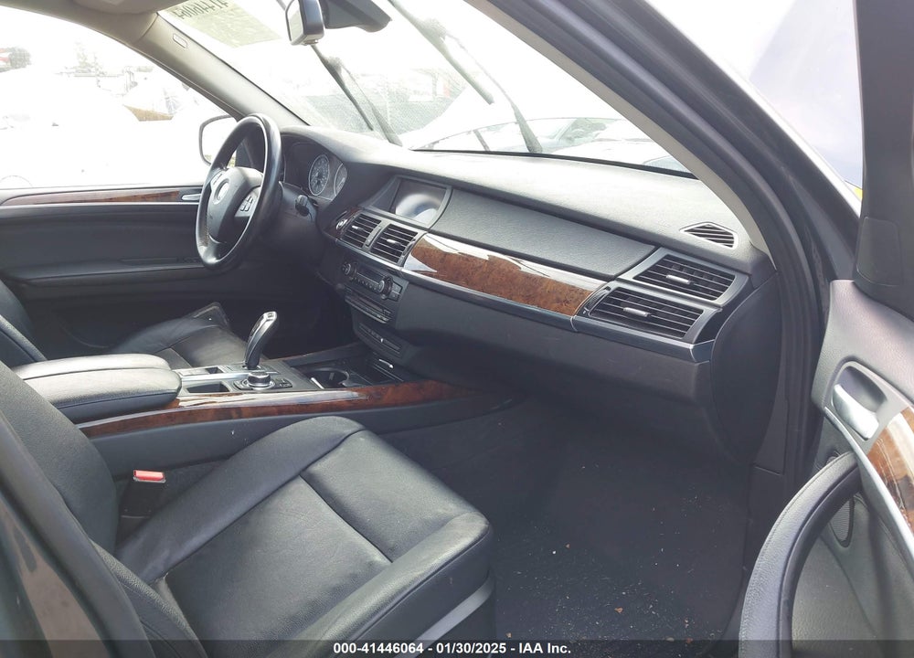 2011 BMW X5 XDRIVE35D VIN: 5UXZW0C5XBL662701