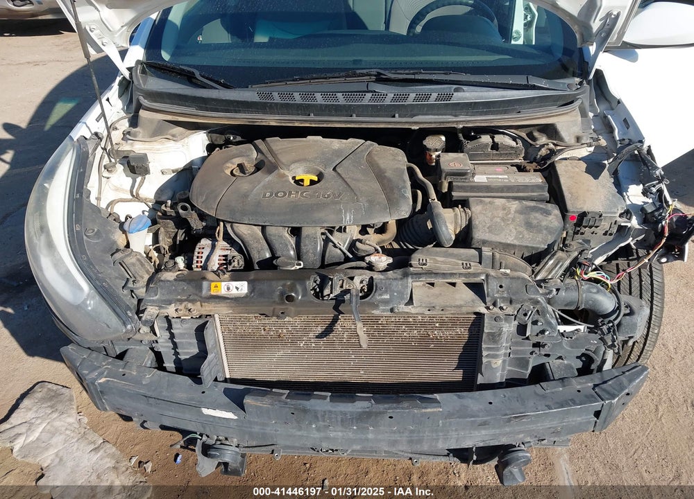 2014 HYUNDAI ELANTRA SE VIN: 5NPDH4AE5EH485774