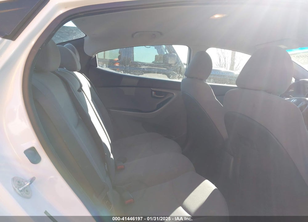 2014 HYUNDAI ELANTRA SE VIN: 5NPDH4AE5EH485774