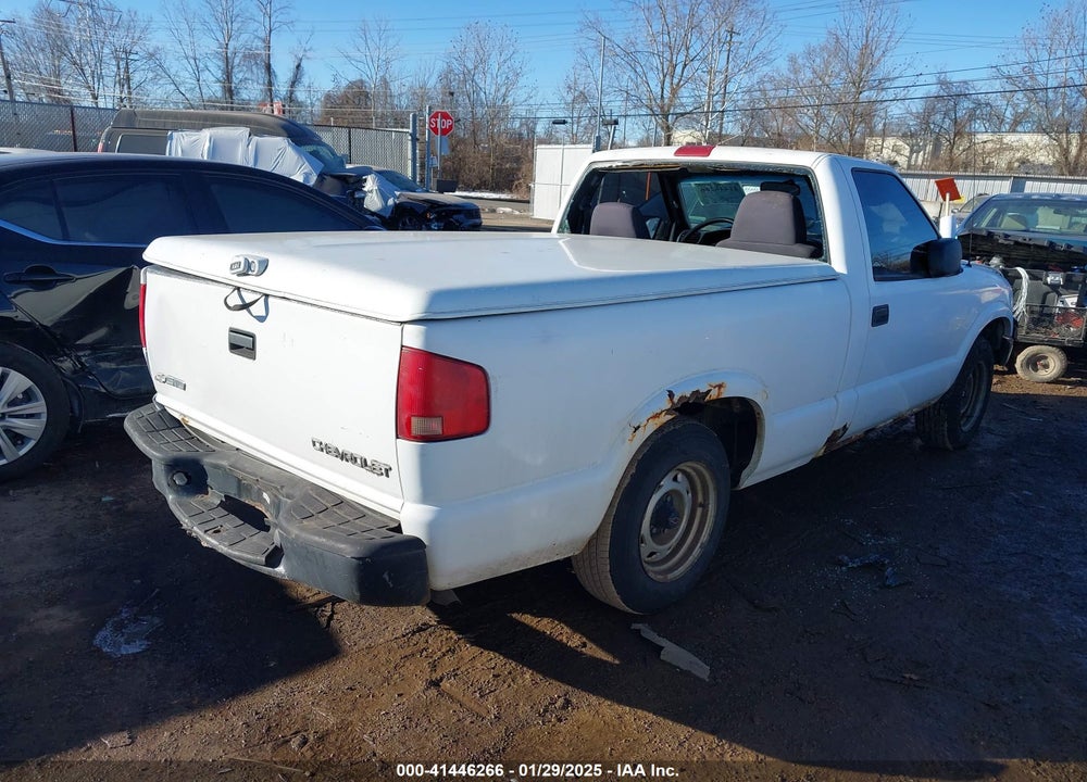 2003 CHEVROLET S-10 VIN: 1GCCS14H638253083