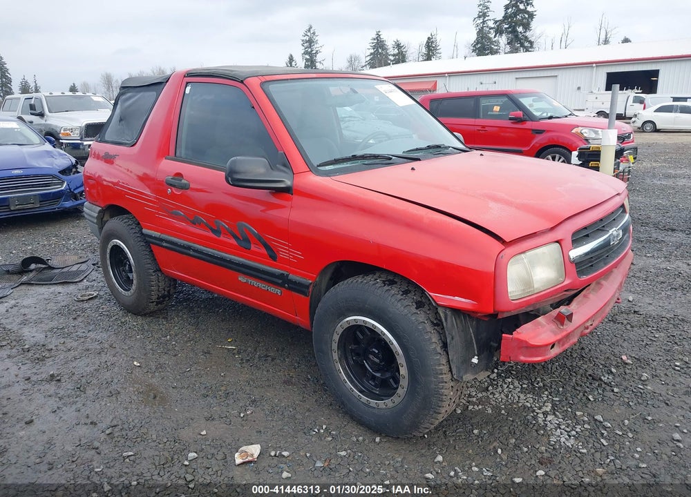 1999 CHEVROLET TRACKER VIN: 2CNBE18C4X6907281