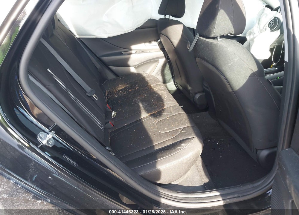 2021 HYUNDAI ELANTRA VIN: 5NPLM4AG6MH037907