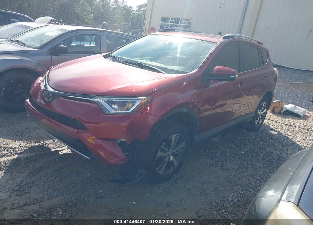 2018 TOYOTA RAV4 ADVENTURE/XLE VIN: JTMWFREVXJD117418