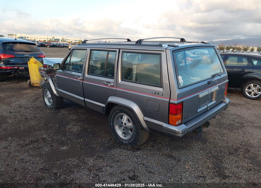 1992 JEEP CHEROKEE LAREDO VIN: 1J4FJ58S5NL206344